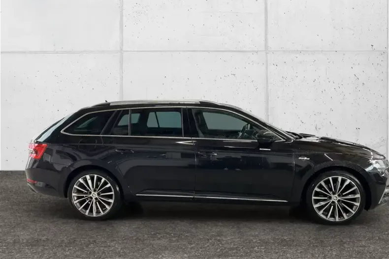 Skoda Superb din 2023 cu 72.400 km - oferta SKO196736 - foto 6