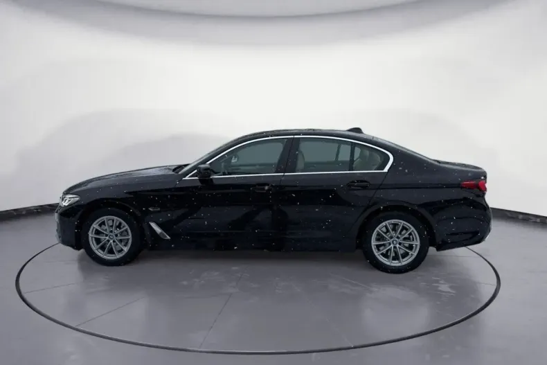 BMW 530 (Seria 5) din 2022 cu 81.972 km - oferta BMW196737 - foto 3