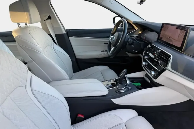 BMW 530 (Seria 5) din 2021 cu 96.400 km - oferta BMW196738 - foto 12