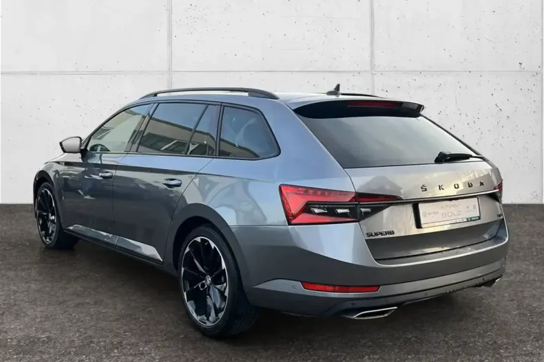 Skoda Superb din 2022 cu 62.200 km - oferta SKO196739 - foto 3