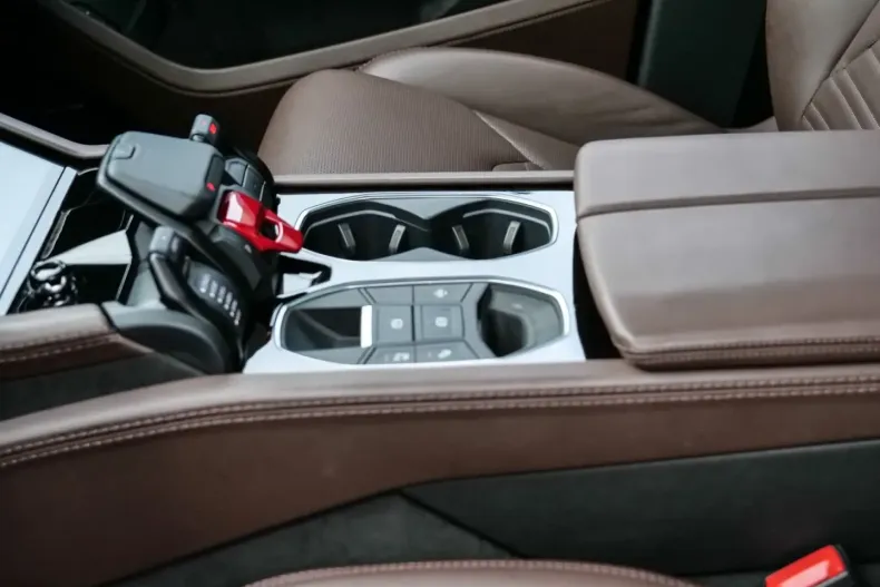 Lamborghini Urus din 2024 cu 10.860 km - oferta LAM196752 - foto 26