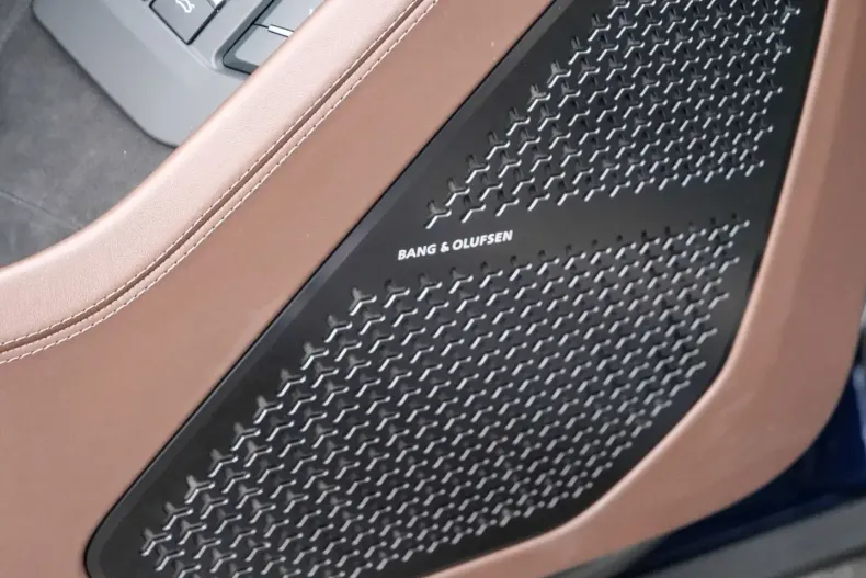 Lamborghini Urus din 2024 cu 10.860 km - oferta LAM196752 - foto 30