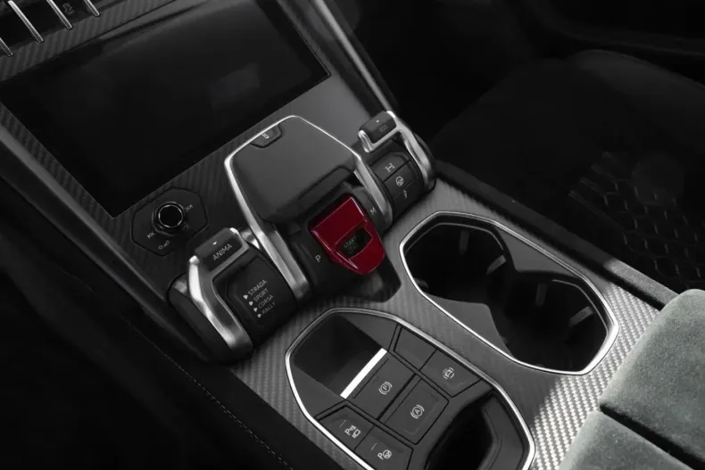 Lamborghini Urus din 2024 cu 20.700 km - oferta LAM196753 - foto 25