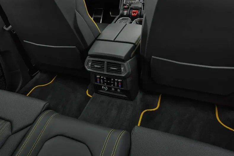 Lamborghini Urus din 2025 cu 24.000 km - oferta LAM196754 - foto 17
