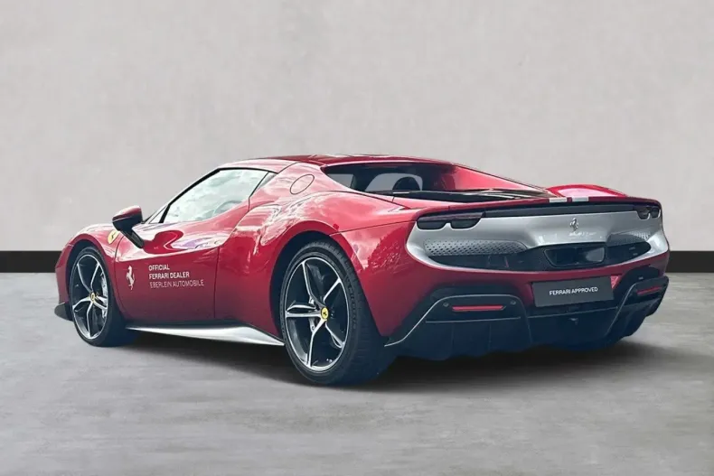 Ferrari 296 GTB din 2022 cu 23.000 km - oferta FER196756 - foto 9