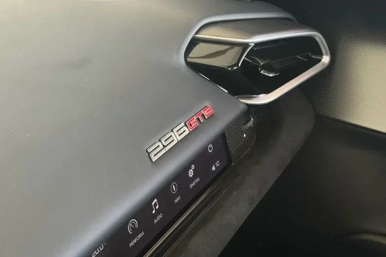 Ferrari 296 GTB din 2024 cu 5.600 km - oferta FER196757 - foto 18