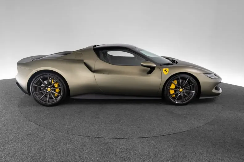 Ferrari 296 GTB din 2024 cu 3.890 km - oferta FER196758 - foto 6