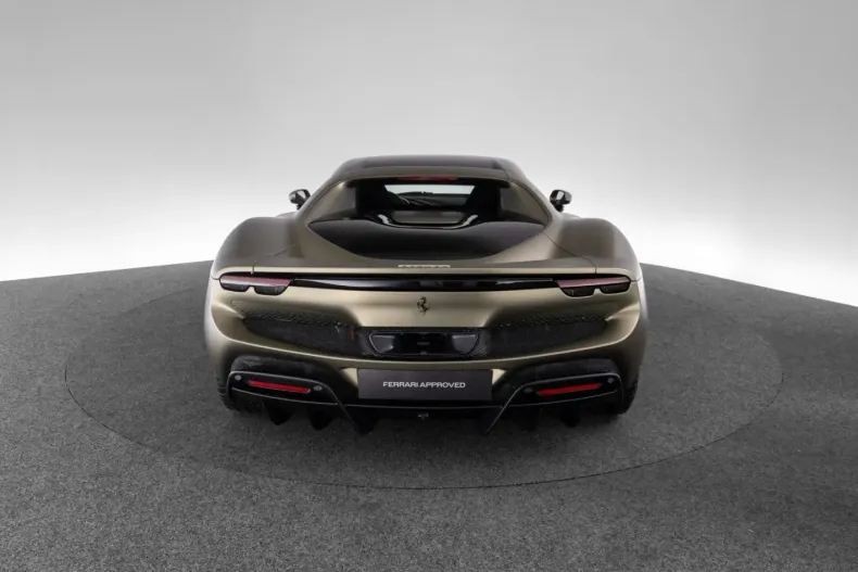 Ferrari 296 GTB din 2024 cu 3.890 km - oferta FER196758 - foto 8