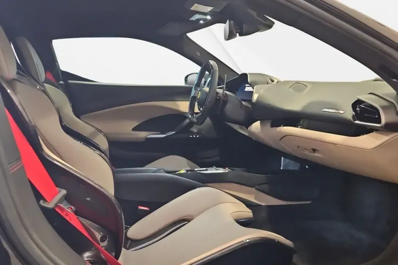 Ferrari 296 GTB din 2024 cu 5.294 km - oferta FER196760 - foto 18