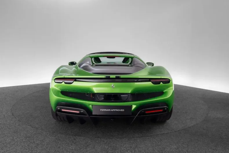 Ferrari 296 GTS din 2023 cu 3.100 km - oferta FER196761 - foto 4