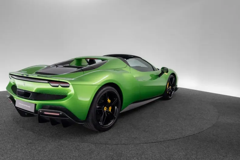 Ferrari 296 GTS din 2023 cu 3.100 km - oferta FER196761 - foto 6