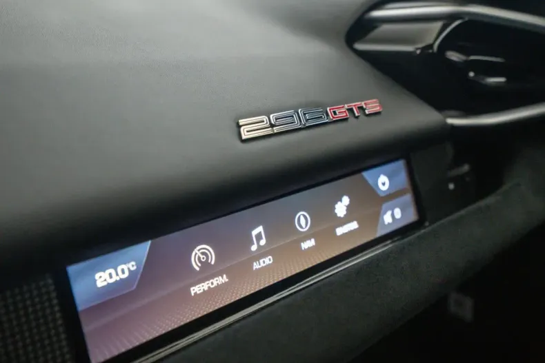 Ferrari 296 GTS din 2023 cu 3.100 km - oferta FER196761 - foto 32