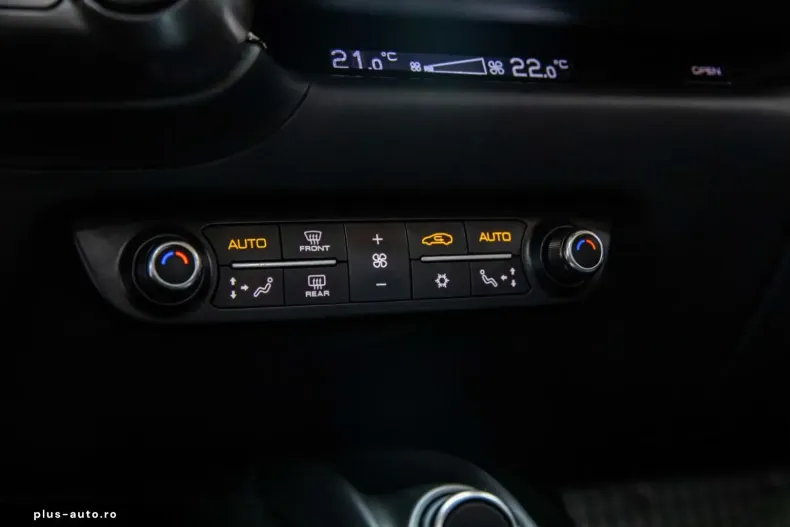 Ferrari 812 din 2022 cu 56.000 km - oferta FER196762 - foto 21