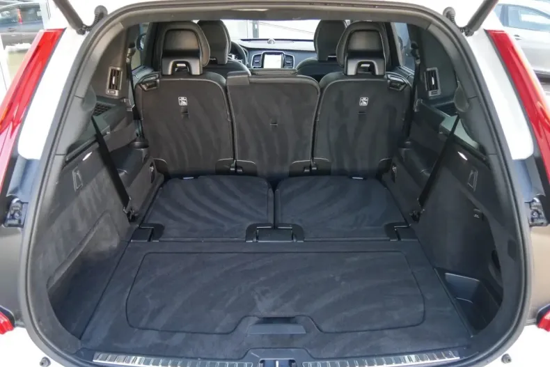 Volvo XC90 din 2025 cu 20.530 km - oferta VOL196764 - foto 15