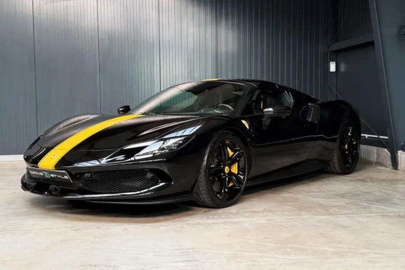 Ferrari 296 GTS din 2023 cu 9.814 km - oferta FER196766 - foto 2