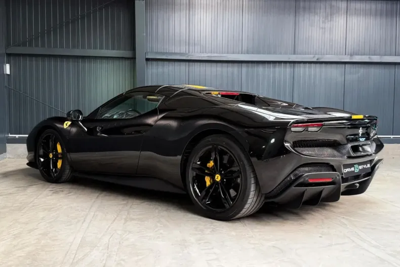 Ferrari 296 GTS din 2023 cu 9.814 km - oferta FER196766 - foto 11