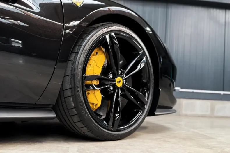 Ferrari 296 GTS din 2023 cu 9.814 km - oferta FER196766 - foto 15