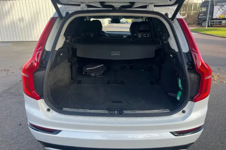 Volvo XC90 din 2024 cu 33.076 km - oferta VOL196767 - foto 16
