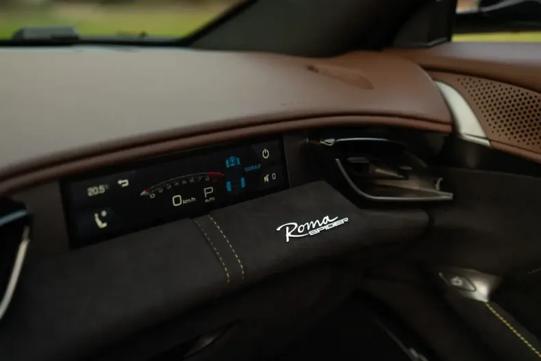 Ferrari Roma din 2024 cu 1.987 km - oferta FER196768 - foto 37