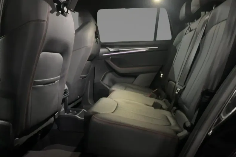 Skoda Kodiaq din 2025 cu 23.100 km - oferta SKO196775 - foto 7