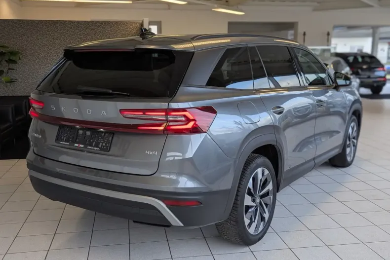 Skoda Kodiaq din 2025 cu 27.321 km - oferta SKO196776 - foto 7