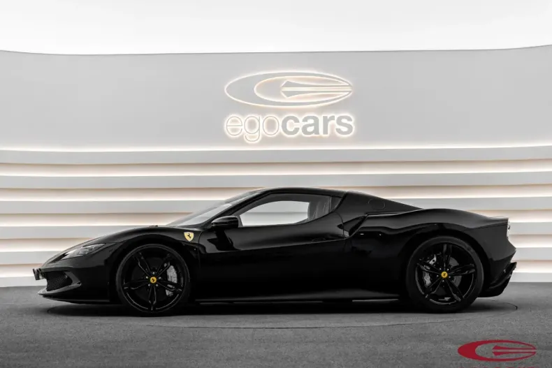 Ferrari 296 GTB din 2022 cu 7.000 km - oferta FER196778 - foto 4