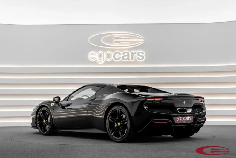 Ferrari 296 GTB din 2022 cu 7.000 km - oferta FER196778 - foto 5