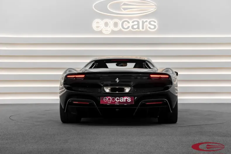 Ferrari 296 GTB din 2022 cu 7.000 km - oferta FER196778 - foto 6