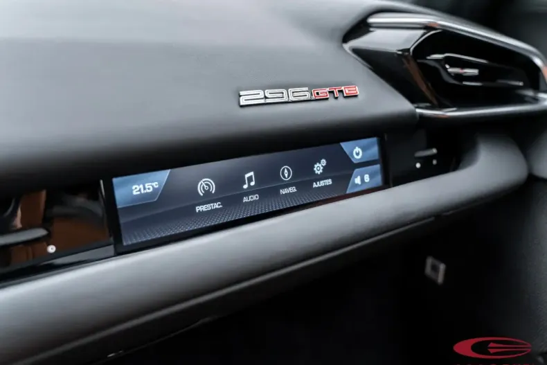 Ferrari 296 GTB din 2022 cu 7.000 km - oferta FER196778 - foto 18