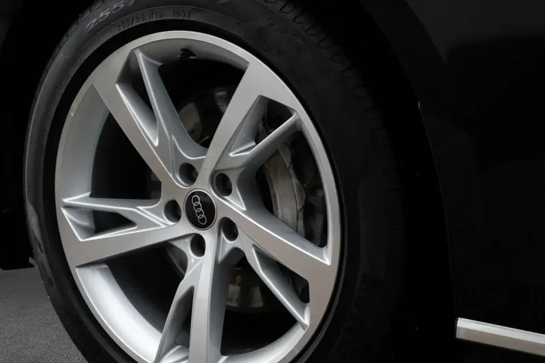 Audi A8 din 2023 cu 88.120 km - oferta AUD196780 - foto 9