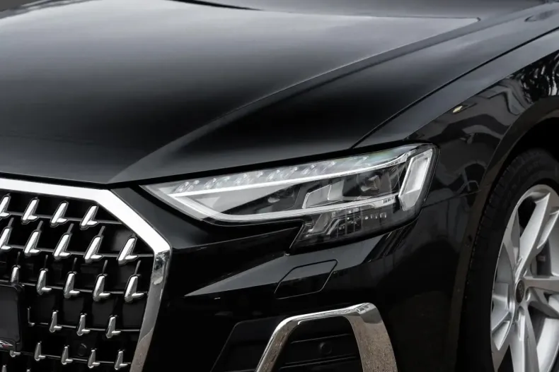 Audi A8 din 2023 cu 88.120 km - oferta AUD196780 - foto 10