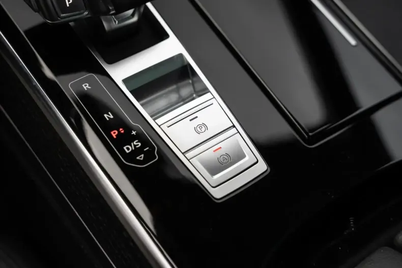 Audi A8 din 2023 cu 88.120 km - oferta AUD196780 - foto 26