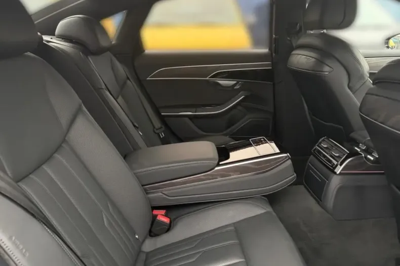 Audi A8 din 2022 cu 79.827 km - oferta AUD196781 - foto 12