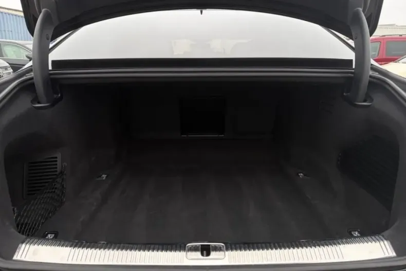 Audi A8 din 2022 cu 79.827 km - oferta AUD196781 - foto 15