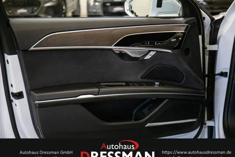 Audi A8 din 2022 cu 75.449 km - oferta AUD196784 - foto 9