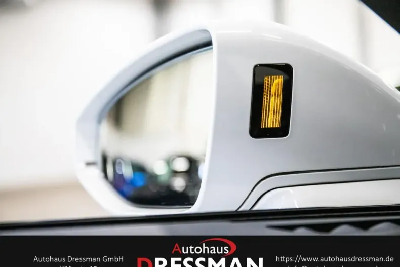 Audi A8 din 2022 cu 75.449 km - oferta AUD196784 - foto 18