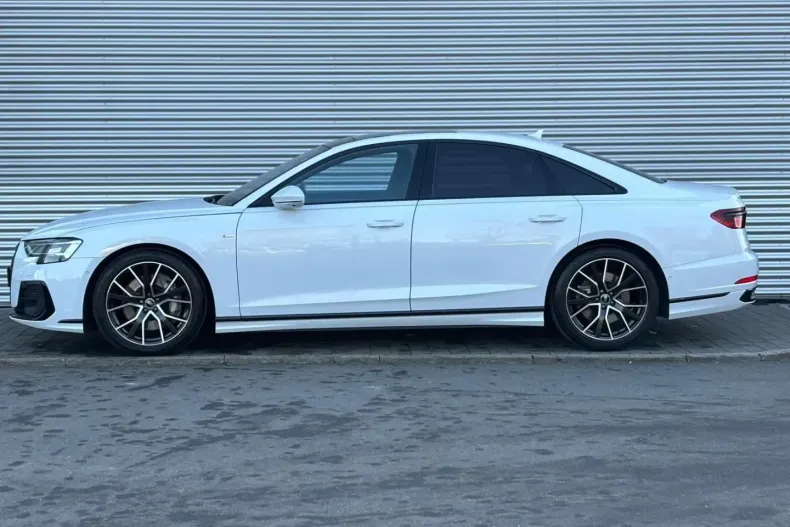 Audi A8 din 2022 cu 45.800 km - oferta AUD196785 - foto 3