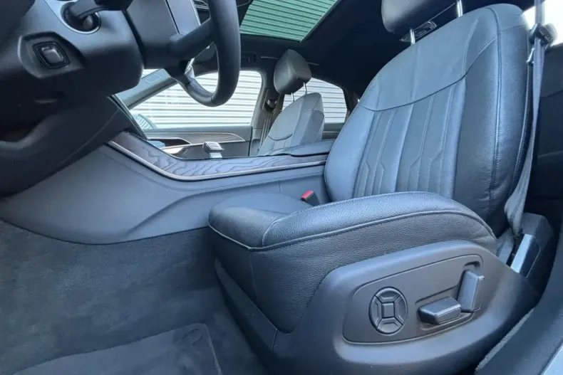 Audi A8 din 2022 cu 45.800 km - oferta AUD196785 - foto 9