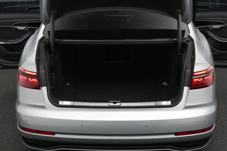 Audi A8 din 2022 cu 45.300 km - oferta AUD196786 - foto 12