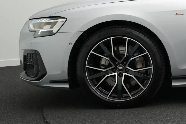 Audi A8 din 2022 cu 45.300 km - oferta AUD196786 - foto 13