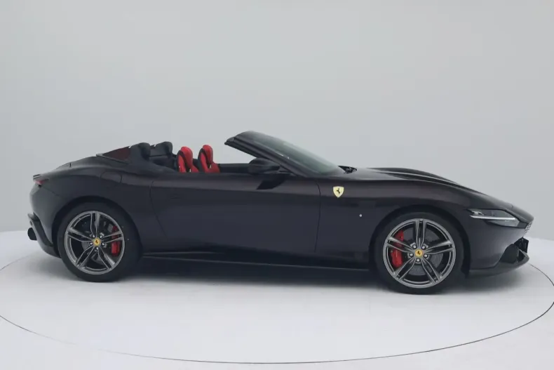 Ferrari Roma din 2023 cu 3.963 km - oferta FER196796 - foto 6