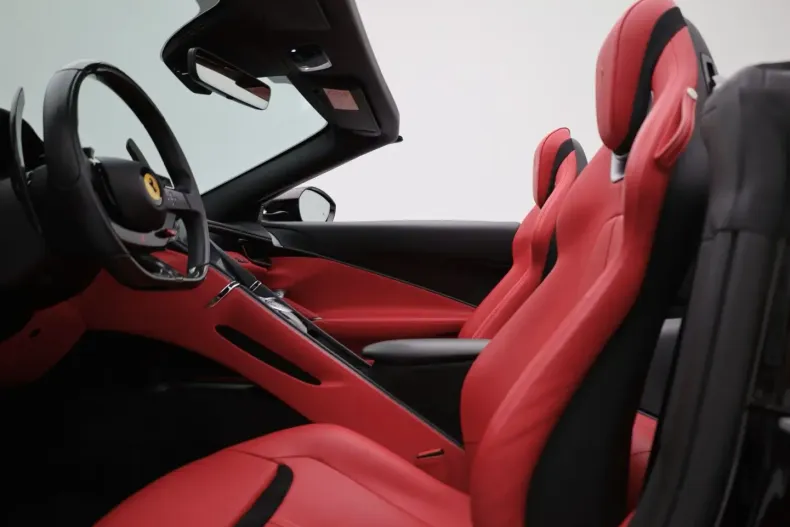 Ferrari Roma din 2023 cu 3.963 km - oferta FER196796 - foto 18