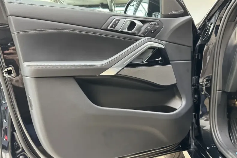 BMW X6 (Seria X) din 2025 cu 8.260 km - oferta BMW196797 - foto 18