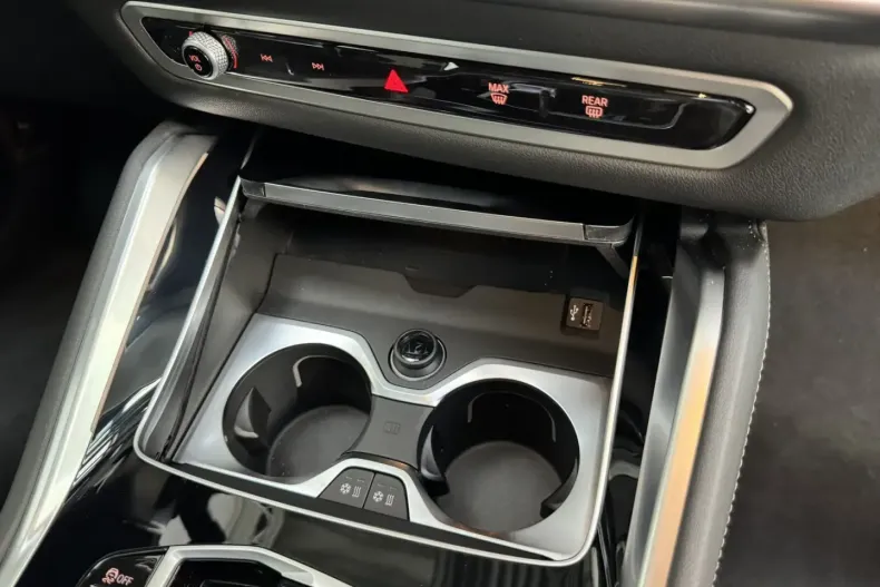 BMW X6 (Seria X) din 2025 cu 8.260 km - oferta BMW196797 - foto 36