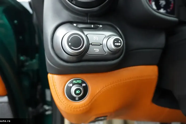 Ferrari Portofino din 2022 cu 10.500 km - oferta FER196801 - foto 31