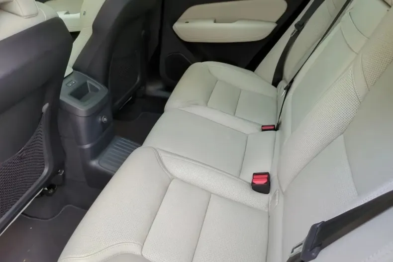 Volvo XC60 din 2021 cu 66.100 km - oferta VOL196802 - foto 22