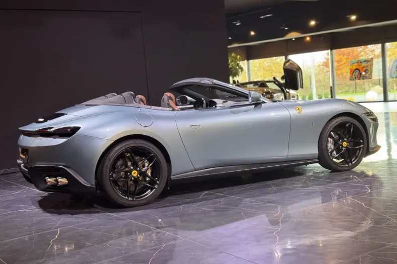 Ferrari Roma din 2024 cu 2.484 km - oferta FER196807 - foto 6