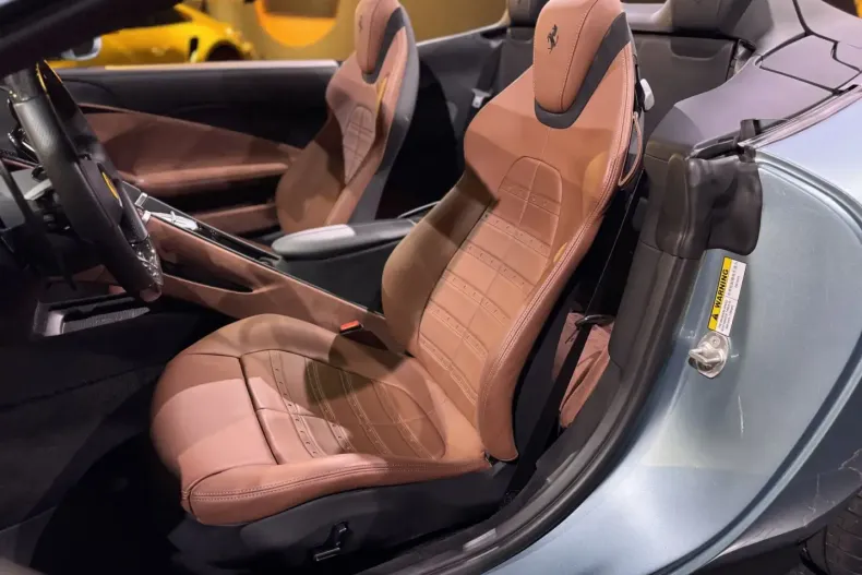 Ferrari Roma din 2024 cu 2.484 km - oferta FER196807 - foto 12