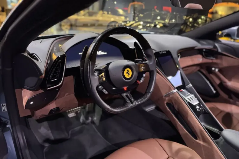 Ferrari Roma din 2024 cu 2.484 km - oferta FER196807 - foto 13