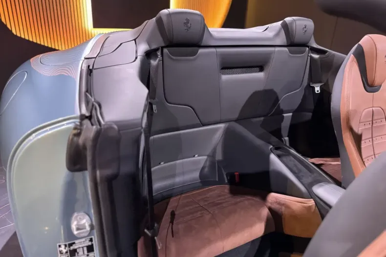 Ferrari Roma din 2024 cu 2.484 km - oferta FER196807 - foto 15